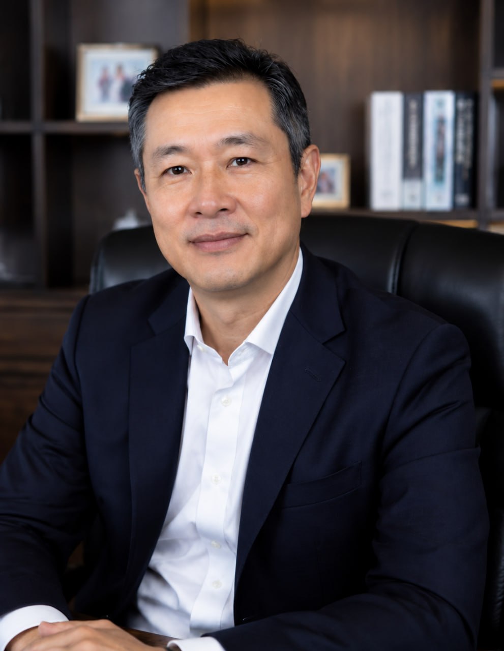 Lin Haifeng in his office